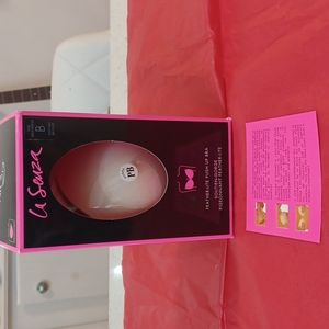 NIB Featherlite push up Size B